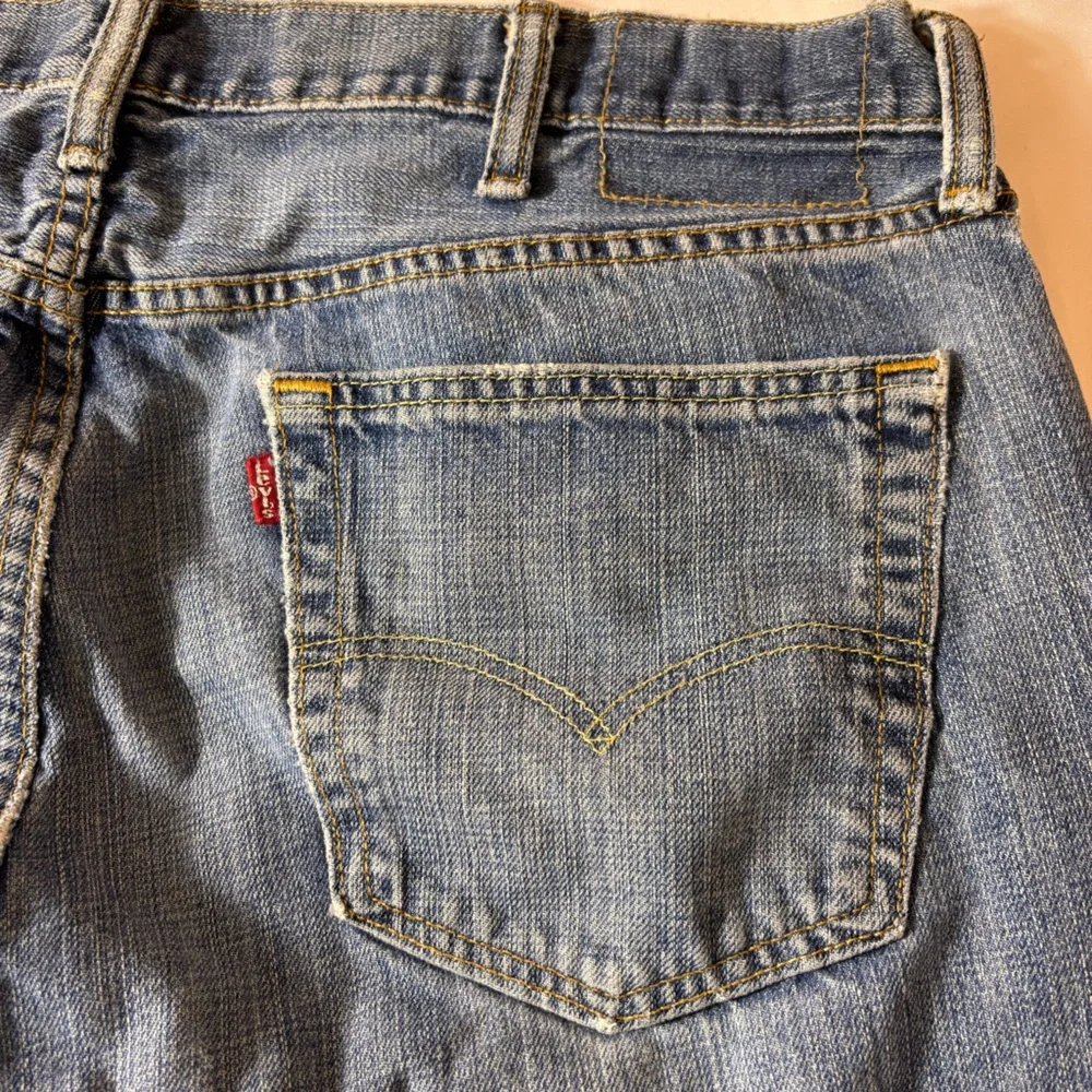 Levis levi 559